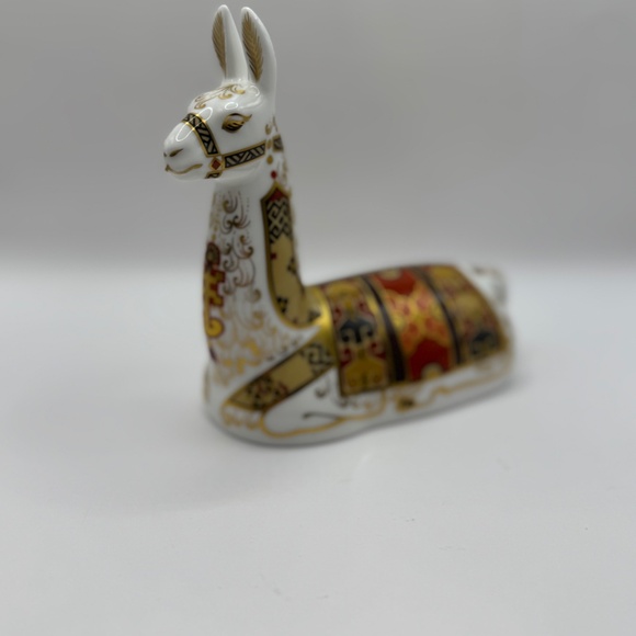 Royal Crown Derby Llama bone china paperweight figurine Collectors Guild Exclus - Picture 12 of 12